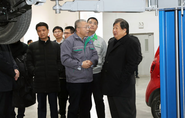 谭旭光到德州看望员工、考察市场