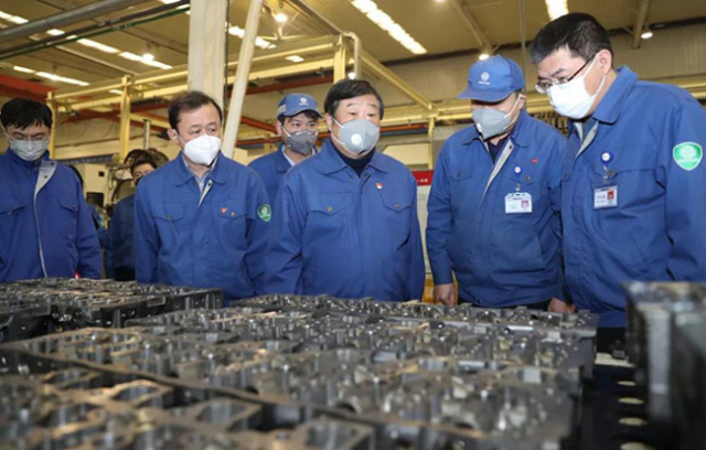 Chairman Tan Xuguang Inspects Epidemic Prevention and Control Work in Weichai Group