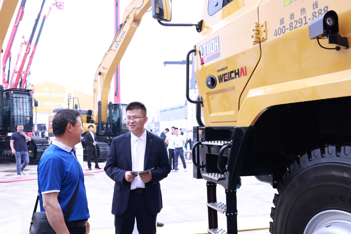 2025 Changsha Construction Machinery Exhibition | Breakthrough in Both Traditional Power and New Energy, Weichai Stands out with Strength