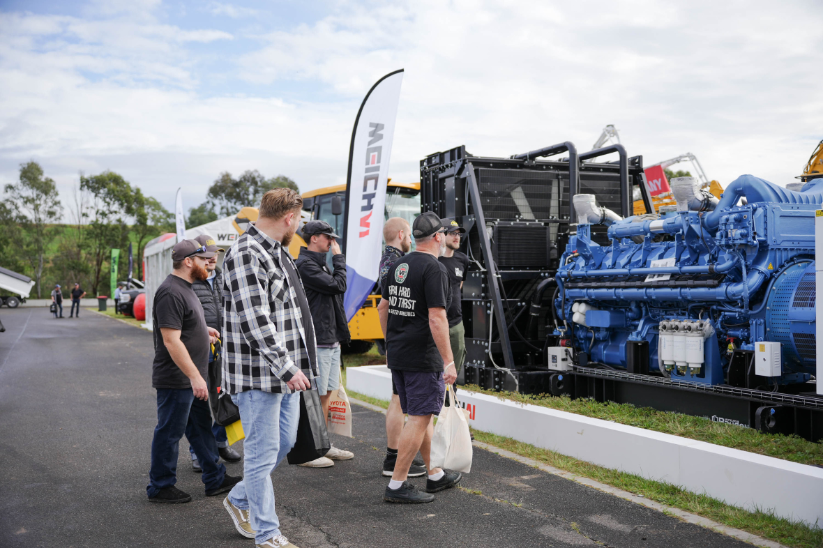 Grand Debut: Shandong Heavy Industry Group's Star Products Line Up and Ignite the Largest Exhibition in Australia with Cutting-edge Technology