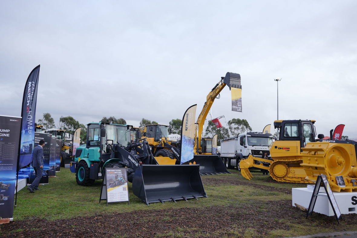 Grand Debut: Shandong Heavy Industry Group's Star Products Line Up and Ignite the Largest Exhibition in Australia with Cutting-edge Technology