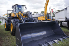 Grand Debut: Shandong Heavy Industry Group's Star Products Line Up and Ignite the Largest Exhibition in Australia with Cutting-edge Technology
